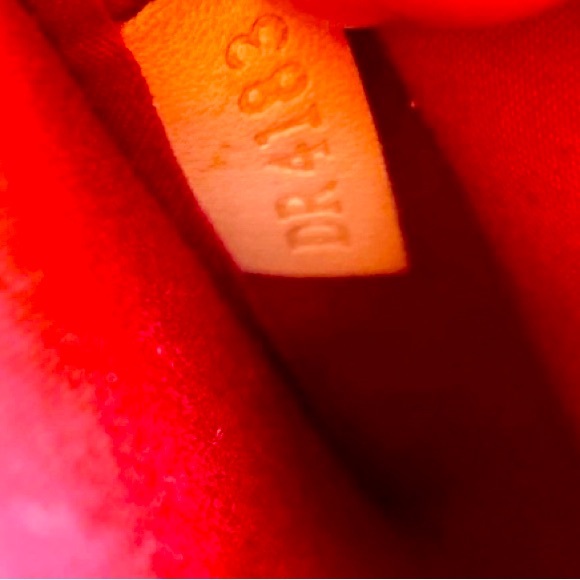 Louis Vuitton Red Vernis Leather MM Monogram Brea Bag w/LV Dust Bag - Picture 11 of 14